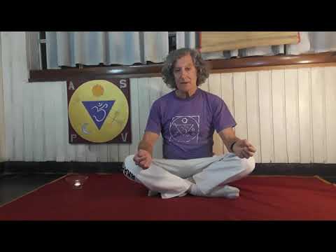 Reflexión y Asanas (Saludo al sol)