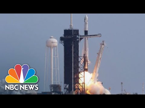 Internet Satellites Continue to Crowd the Skies — SpaceX and OneWeb Lead the Way