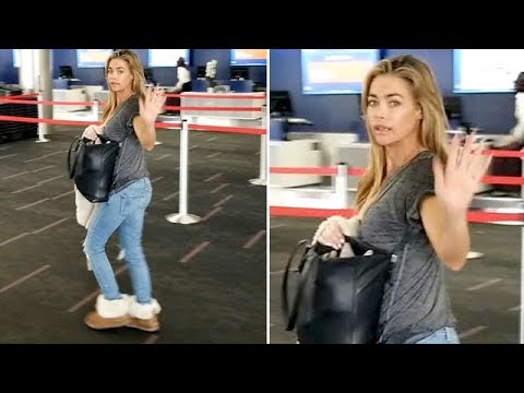 download lagu mp3 mp4 Denise Richards Jeans, download lagu Denise Richards Jeans gratis, unduh video klip Denise Richards Jeans
