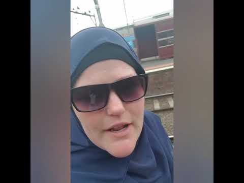 Muslim family day out at the beach