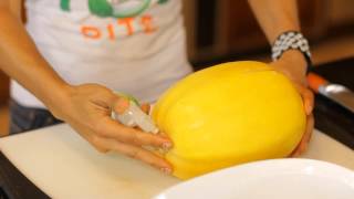 How to Cook Spaghetti Squash in a Microwave Before Cutting : Good, Clean Dishes