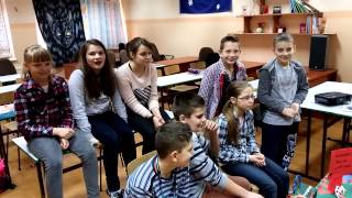 preview picture of video 'inscenizacja walentynkowa - uczniowie klasy 5b ZS Lipka'