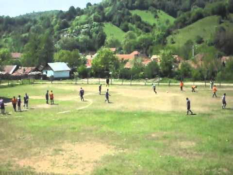 MINERUL DOGNECEA - SEMENICUL VALIUG 2 - 1  ( 0 - 1 ) part . 10