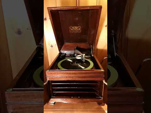 Louisiana (Arthur Freed-Oliver G. Wallace) Sterling Trio (Male Trio with orchestra)