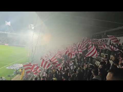 O zwycięstwo dzisiaj gra duma pasiastego Krakowa! ⚪🔴 Cracovia -Stal Mielec 1-1