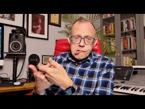 MPD 2238 - DWIE MARYJE, DWA JARKI, DAMA I SANECZKARZE