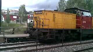 Double CN Di8. 716 and 702  Freight Train
