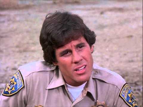 Brodie Greer as Officer Barry Baricza aka Bear in chips