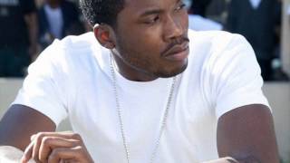 Stuntin (Shout)  -  Meek Mill