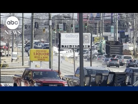 Small plane makes emergency landing on busy intersection in Georgia