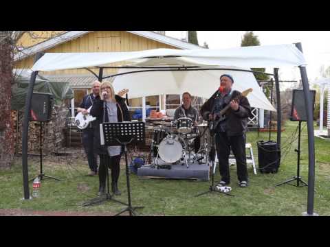 Svartbro Kapell, Dinga linga Lennart