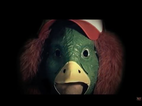 ULTRA VOMIT -  Je collectionne des canards vivants OFFICIAL VIDEO