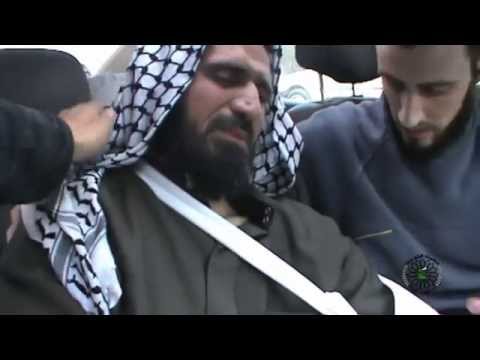 مقطع فيديو يظهر آثار الإعتداء على الشيخ أبو ثابت بعد اعتقاله من قبل جيش الإسلام في الغوطة الشرقية