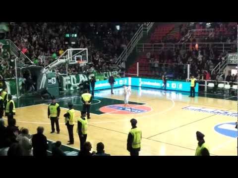 Sidigas Avellino, l'ovazione finale per Jaka Lakovic