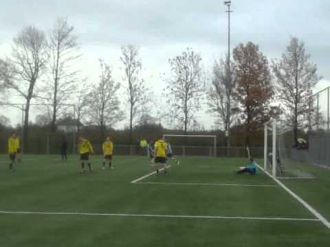 Ruben scoort de 3-0 voor Tricht B1 (3-12-2011)
