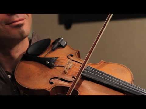 Insight Studio Sessions: "Angels We Have Heard on High" - Performed by John Weed