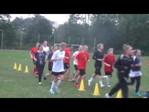 PLON BŁOTNICA STRZELECKA - KOBIECA DRUŻYNA PIŁKI NOŻNEJ