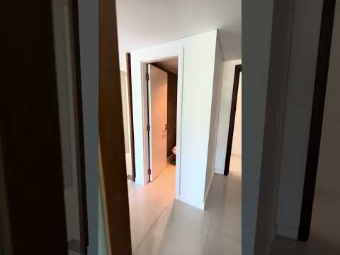 Video de YouTube - Venta en brava a 100 mts mar con 2 suites + toilette