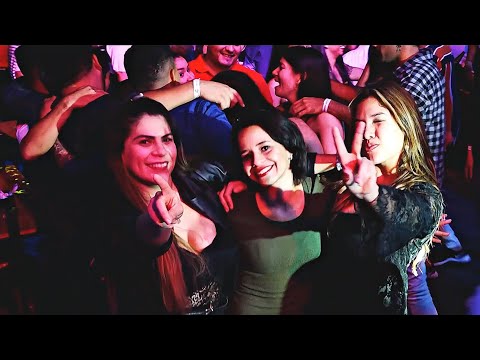 Mix de Cumbias 1 - Peñeando (Vivo)