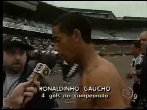 Ronaldinho Gaúcho (Grêmio) - 15/10/2000 - Grêmio 2x2 Portuguesa - 1 gol