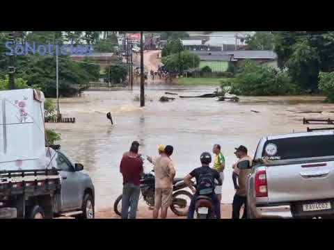 Casa é arrastada durante enxurrada em Mato Grosso