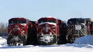 preview picture of video 'CP 9614 in Smiths Falls (03FEB2011)'