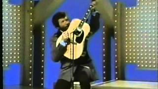 Sonny James &quot;Come on In&quot; Live on &quot;Pop Goes the Country&quot; 1976/77