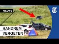 Stuurloze auto raast recht op vakantiegangers af