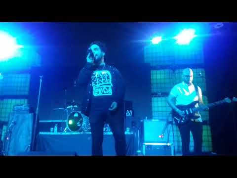 Bailar a tu ladO "Lolaclub"