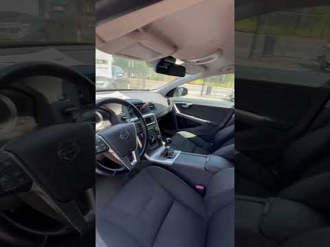 фото volvo v60 i 0