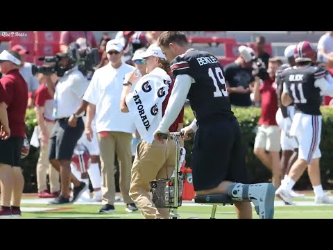 Injured USC QB Jake Bentley cheers on his teammates