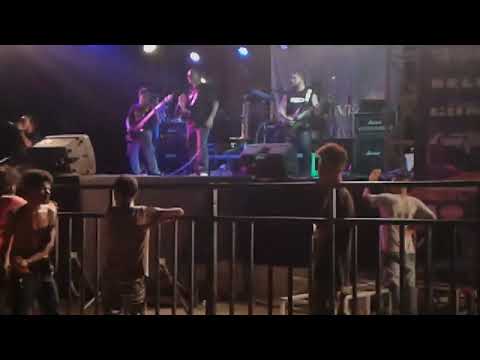 Moriveu= La Compriende Live=