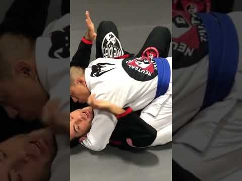 Head and Arm Control Escape with Hip Movement Thumbnail
