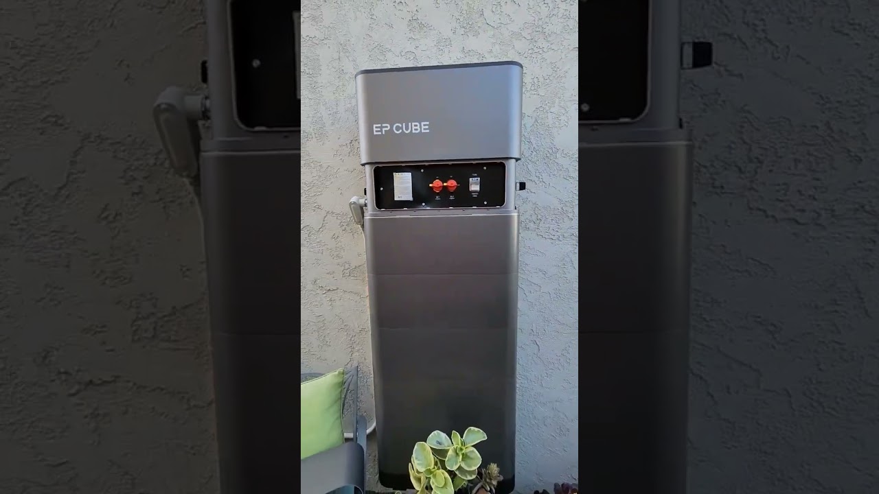 Solar battery EP Cube from Canadian Solar #technology #tech #business #canadiansolar  #construction