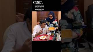 Download lagu Suarana Romantis Roma Irama Dengan Istrinya Walaupun Sudah Tua,story wa, story wa kata2 bijak mp3 Download lagu Suarana Romantis Roma Irama Dengan Istrinya Walaupun Sudah Tua,story wa, story wa kata2 bijak mp3