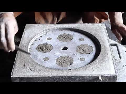 Amazing Iron Casting Process Using Sand Mold in a Factory