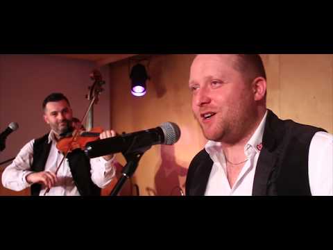 Šarišanci - Pomož mi Božičku / Jak ja išol z Ameriky do domu ( oficiálny videoklip )