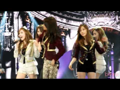 [Fancam] 121110 SBS Super Concert in America - SNSD The Boys