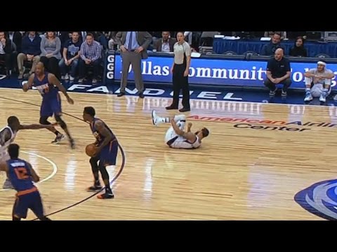 Deron Williams Injury | Suns vs Mavericks | January 5, 2017 | 2016-17 NBA Season