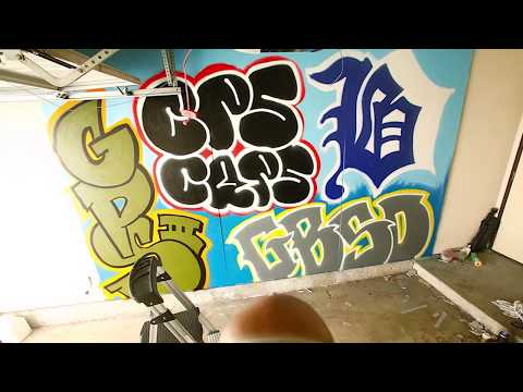 Street Artist at Work (time lapse)