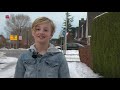 Pepijn (9) haalt in korte broek geld op voor kankerbestrijding