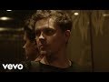 Videoklip Michael Patrick Kelly - Et Voilà  s textom piesne