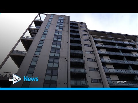 Worried flat owners demand urgent cladding action