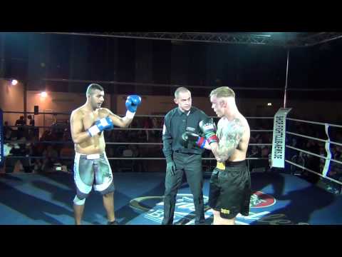 Dlovan Chaker vs. Robby Alsdorf - 3x2 Minuten Boxen beim Fight CLub Plauen 2014