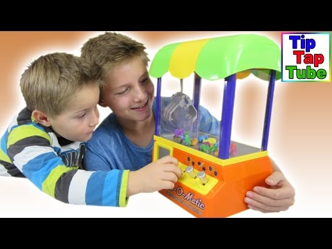 Grab O Matic Personal Prize Machine Spielzeug Greifautomat spielen unboxing Video Kinder Kanal