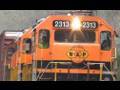HD (sound fixed) PW 2313 freight train crossing at Roberts, Oregon
