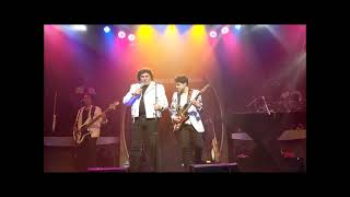 The Bronx Wanderers - Livin' on a Prayer/Don't Stop Believing medley (Live)