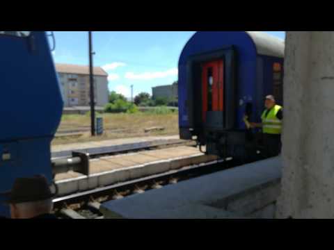 Cuplarea locomotivei GM la PRIMUL tren ESTIVAL DIN 2017- IR - 1944 - Satu Mare ~ Mangalia