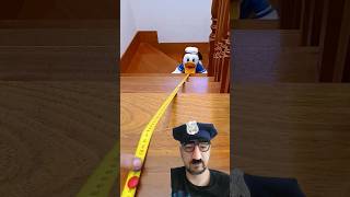 Download lagu Donald Duck vs M&M's #donaldduck #funny #duck #comedy mp3