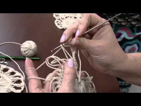 Mulher.com 04/06/2014 - Blusa Marrom Croche Grampo por Helen Mareth